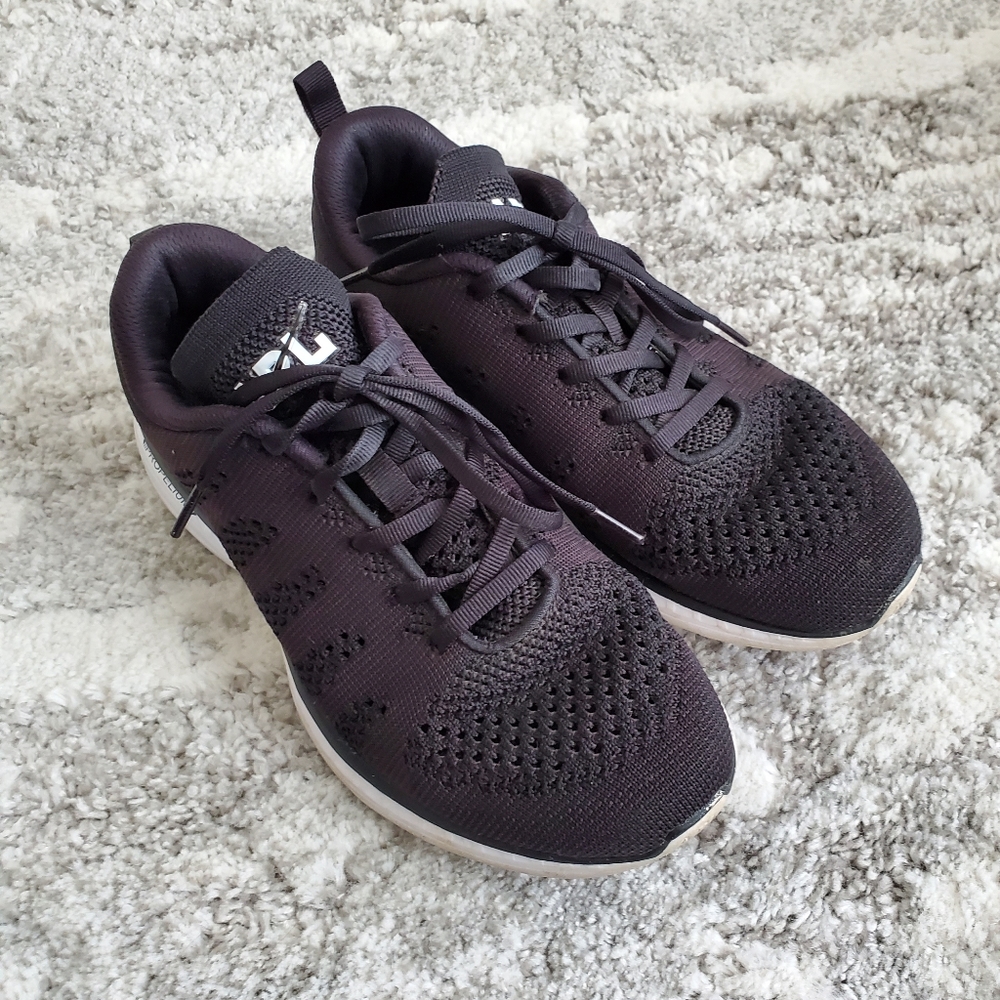 APL Knit Techloom Pro Running Shoe